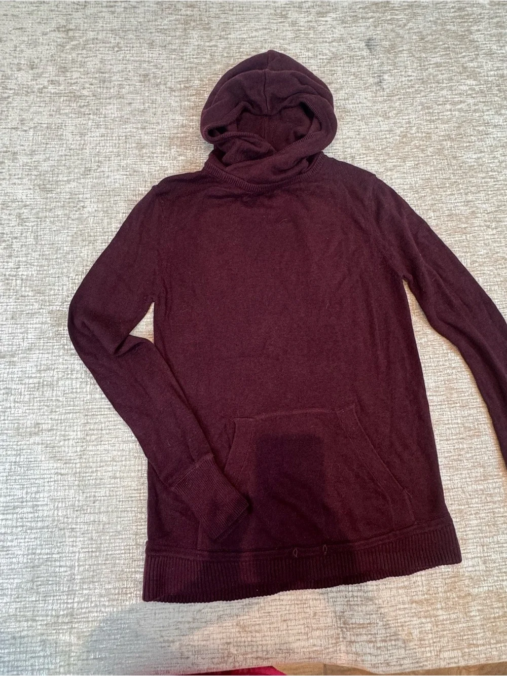 Lululemon women’s hooded sweater size 6